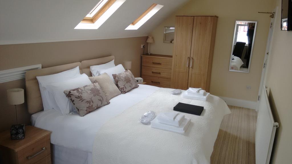 Cleave Court Guest House Llandudno Extérieur photo