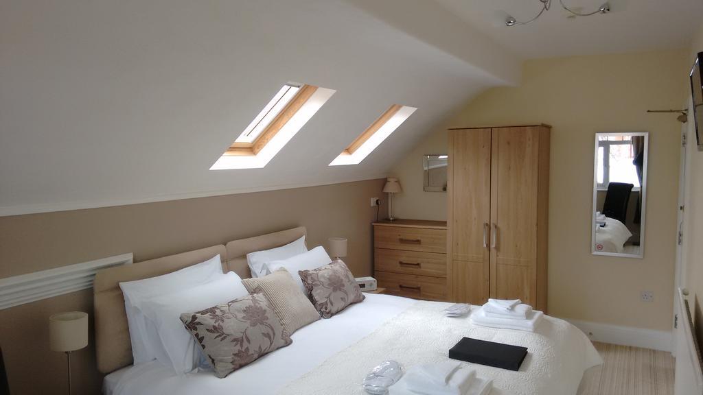 Cleave Court Guest House Llandudno Extérieur photo