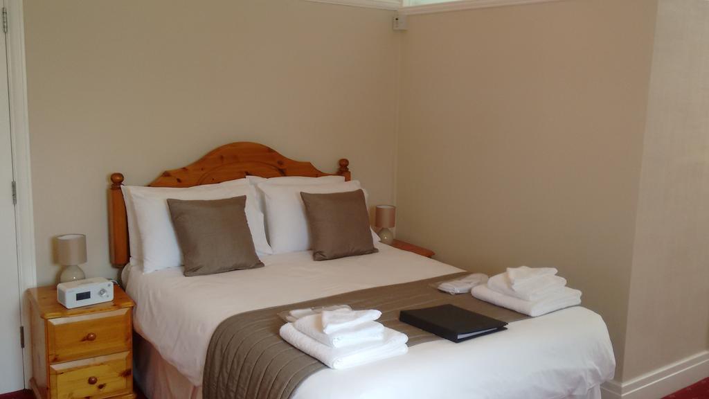 Cleave Court Guest House Llandudno Extérieur photo
